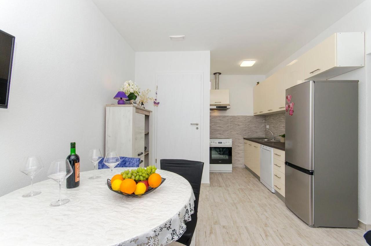 Apartment Paradise Postira Exterior foto