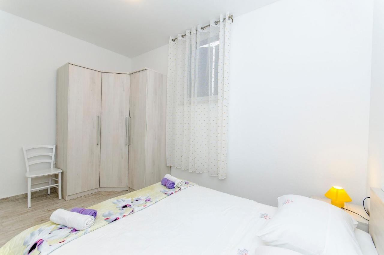 Apartment Paradise Postira Exterior foto